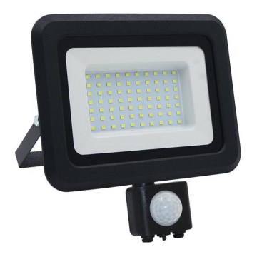 LED Vonkajší reflektor so senzorom LED/50W/230V 4000K IP44 čierna