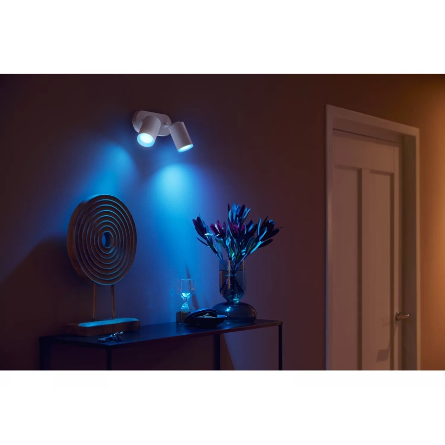 Philips - LED RGBW Stmievateľné bodové svietidlo Hue FUGATO 2xGU10/4,2W/230V 2000-6500K biela